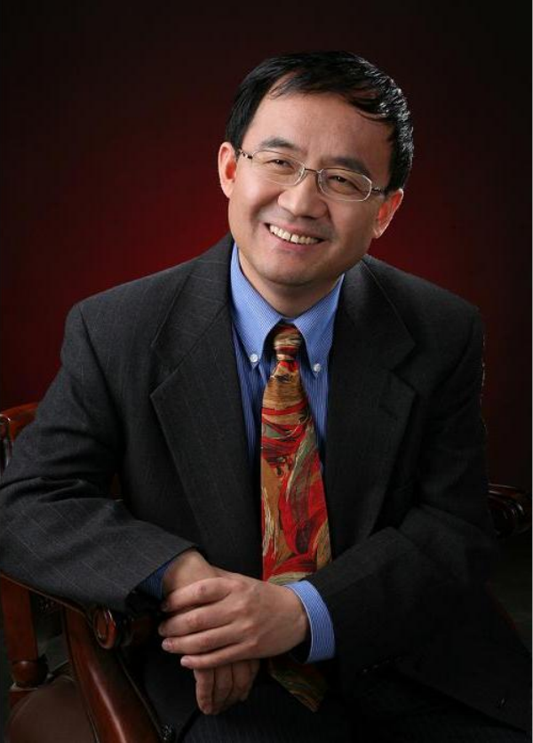 鼎金投资 科学家刘科称：反对车企搞“花里胡哨”的功能，比如大屏幕、大音箱
